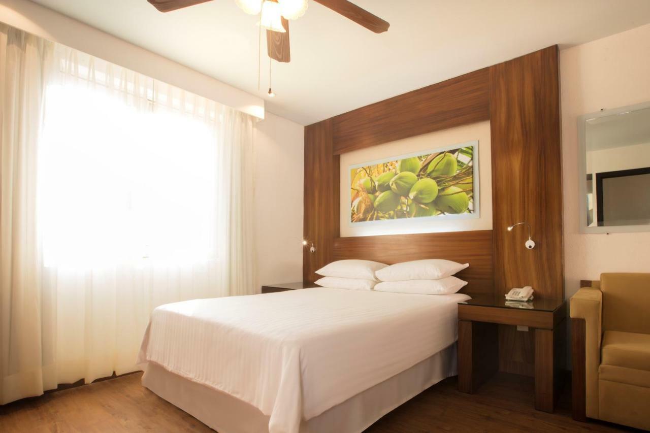 Krystal Grand Nuevo Vallarta Buitenkant foto